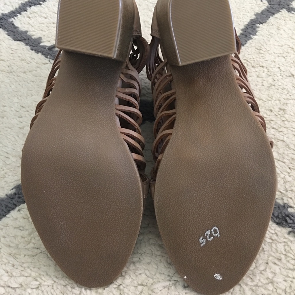 Women’s Rampage Sandals - Picture 5 of 5